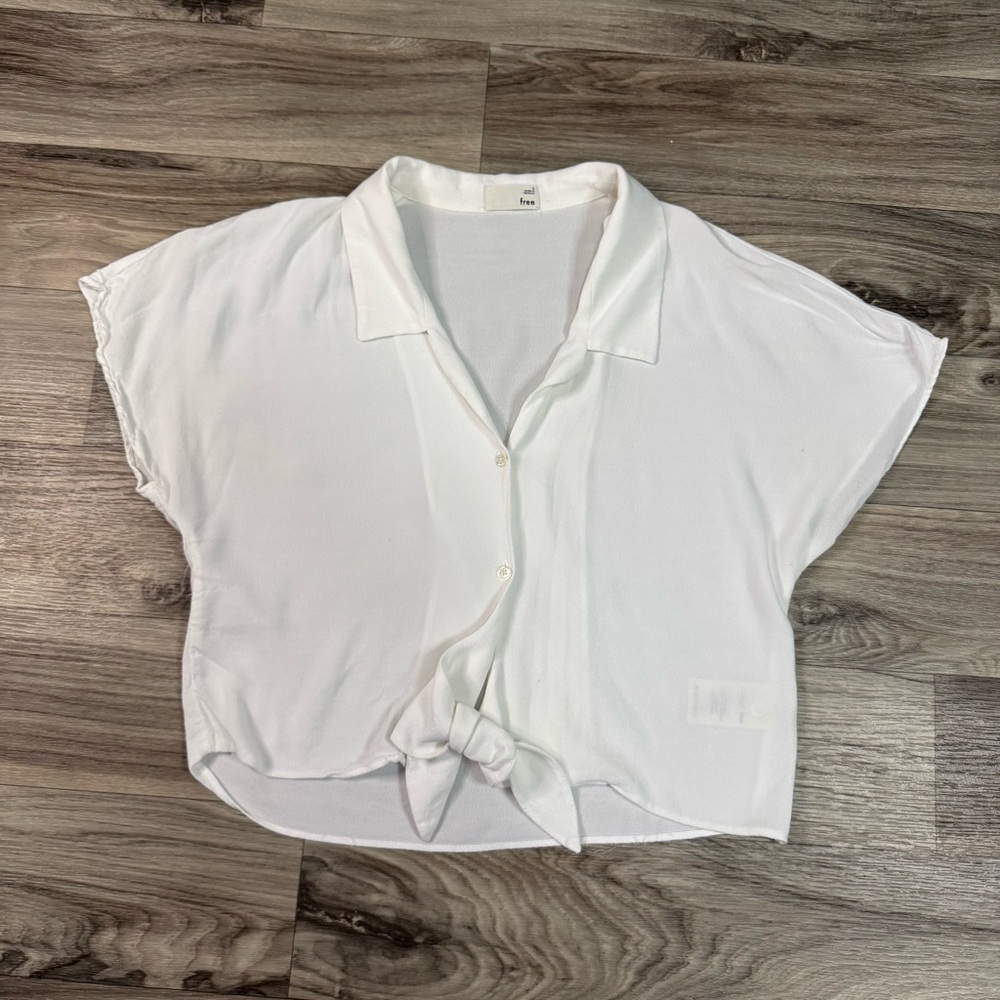 Aritzia Wilfred Free Tie Front Blouse in White Size Small